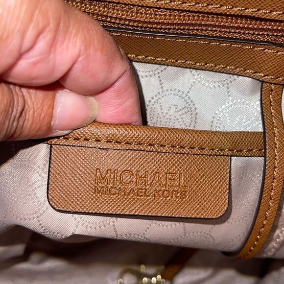 Michael Kors Womens Jet Set Zip Saffiano Leather Tote Shoulder Bag Brown Medium - Picture 9 of 12